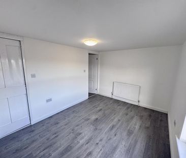 4 bedroom house to rent - Photo 3