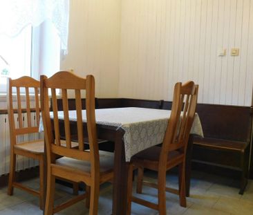 Budynek usługowo - mieszkalny - Zdjęcie 1