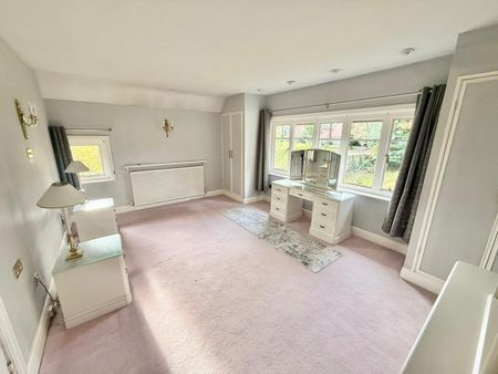 Bowhill, Kettering - Photo 3