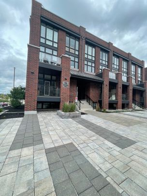 For Lease - 15 Whitaker Way Unit# 127, Whitchurch-Stouffville, Ontario - Photo 1