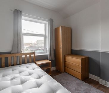 Westgate Road, Newcastle Upon Tyne, Tyne And Wear - Photo 3