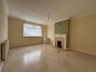 3 Bed End Terrace, Finborough Road, L4 - Photo 5