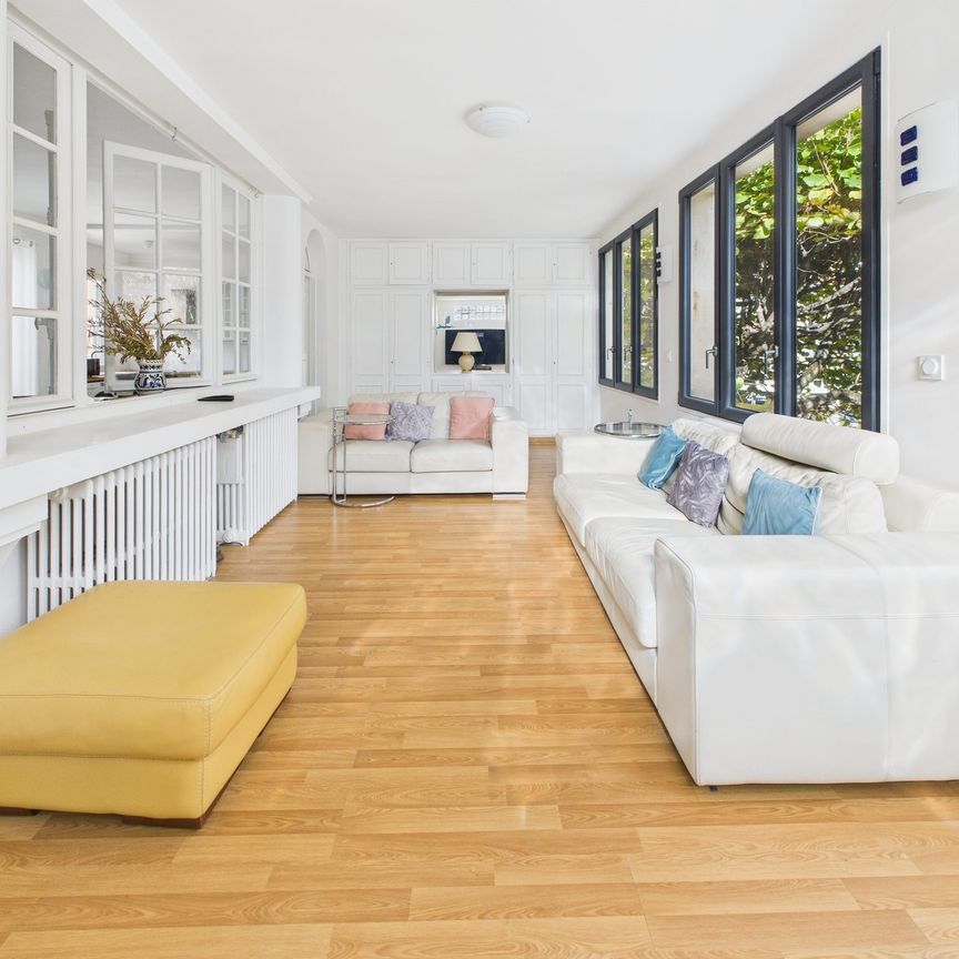 APPARTEMENT D'EXCEPTION - T4 MEUBLE - HOUILLES - Photo 1