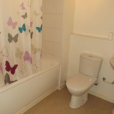 1 bedroom apartment to rent - Photo 4