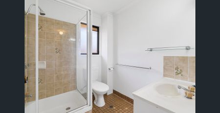 Cosy townhouse in a superb location - Photo 3