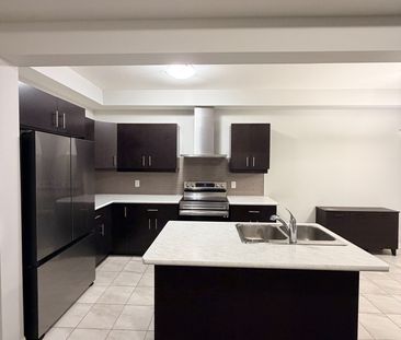 For Lease - 86 Bur Oak Drive, Thorold, Ontario - Photo 6