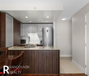 Condo in Downtown Vancouver, BC - Photo 6