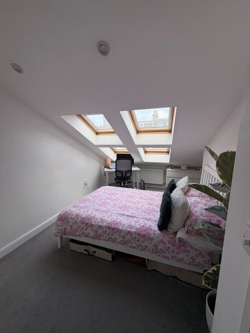 2 Bed Terraced House, Garratt Terrace, SW17 - Photo 5