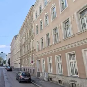 PROVISIONSFREI! NEU SANIERT! RUHIGE WOHNUNG BEIM NEUEN LANDGUT - Photo 3