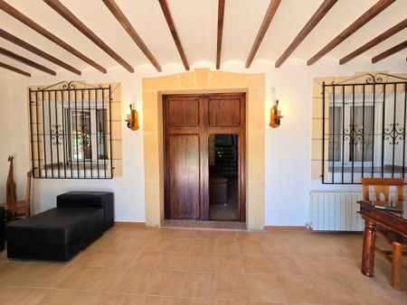 WIDE ESTATE FOR RENT IN TEULADA FOR LONG TERM - Photo 2