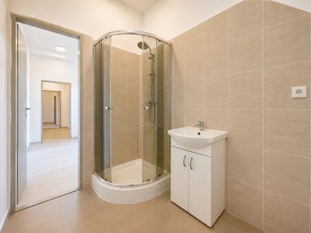 Pronájem bytu 1+kk a garsoniéry 39 m², Mlýnská, Česká Lípa - Photo 2