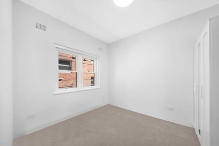 3/92 Bradleys Head Road, Mosman, NSW 2088 - Photo 2