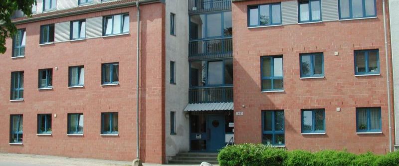 Wohnung sucht Familie: geräumige 3-Zimmer-Wohnung (nur mit WBS ) - Photo 1