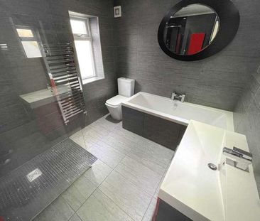 Lees Road, Ashton Under Lyne, OL6 - Photo 6