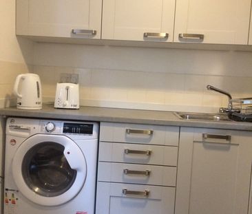 Studio Flat, Warrington Road, CR0 - Photo 6