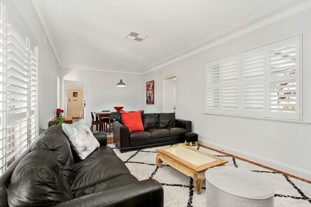 18 Hillvue Road, Tamworth - Photo 1