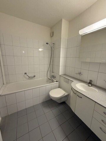 Perfekte Familienwohnung im Dorfkern von Reinach - Foto 4