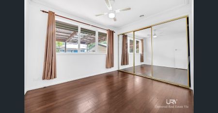 Perfect Family Home in a Peaceful Court Location! - Photo 3