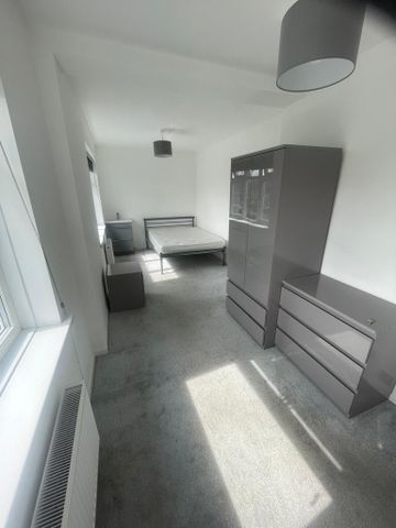 Farndale Avenue, Osbaldwick - P10814 - Photo 3