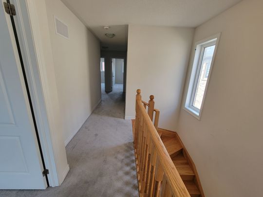 For Lease - 121 Baker Street, Thorold, Ontario - Photo 1