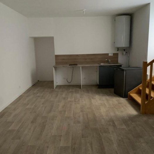Appartement à louer, 2 pièces - Bouchemaine 49080 - Photo 1