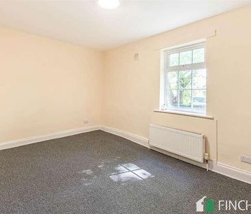 College Terrace, London, N3 - Photo 1