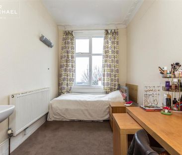 1 bedroom in a house share to rent - Photo 6