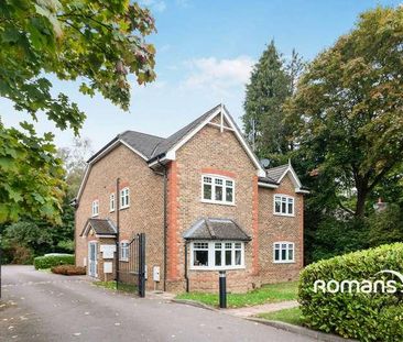 Kings Ride, Camberley, Surrey, GU15 - Photo 3