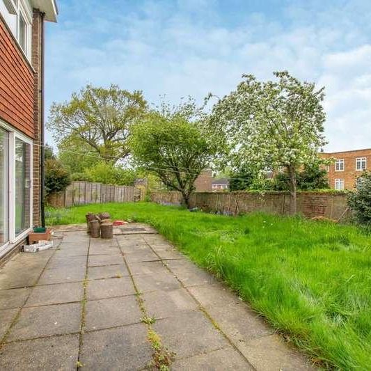 Bracewood Gardens, East Croydon, CR0 - Photo 1