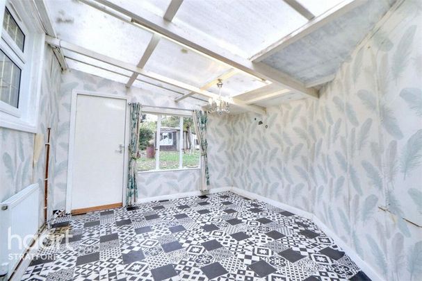 4 bedroom terraced house to rent - Photo 1