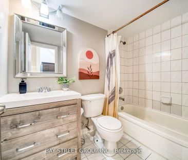 228 SHUTER STREET - Photo 4