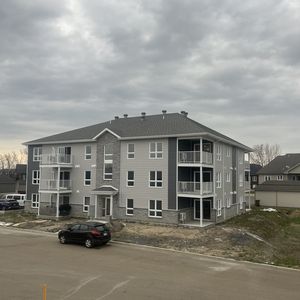 4 1/2 Disponible Maintenant Ou Juillet - Photo 2