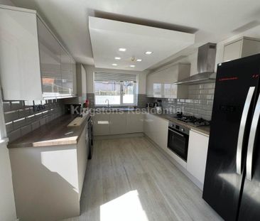 6 bedroom terraced house to rent - Photo 5