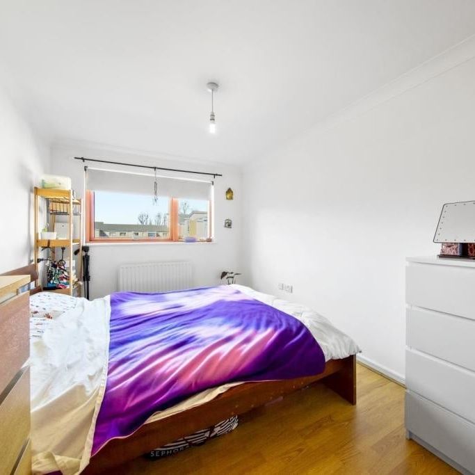 Room in a Shared Flat, Monteagle Way, E5 - Photo 1