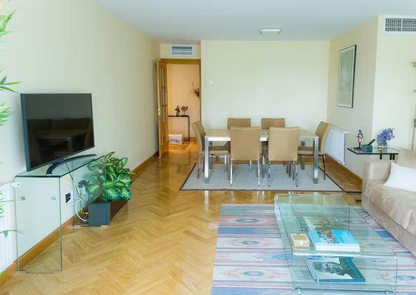 Calle de Valdetorres de Jarama, Madrid, Community of Madrid 28043