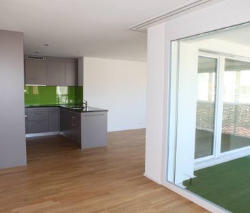 Helle und familienfreundliche 4.5-Zimmer-Wohnung mit Balkon in Menz... - Photo 2