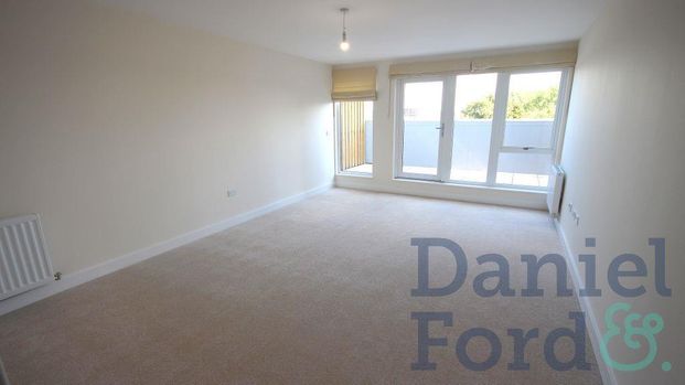 3 bedroom apartment to rent - Photo 1