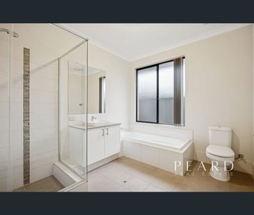 5 Sunstone Boulevard, Treeby, WA 6164 - Photo 4