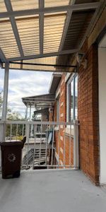 Grand 4 ½, Haut de duplex à Ahuntsic (Montréal) – 1900 $ / mois - Photo 4