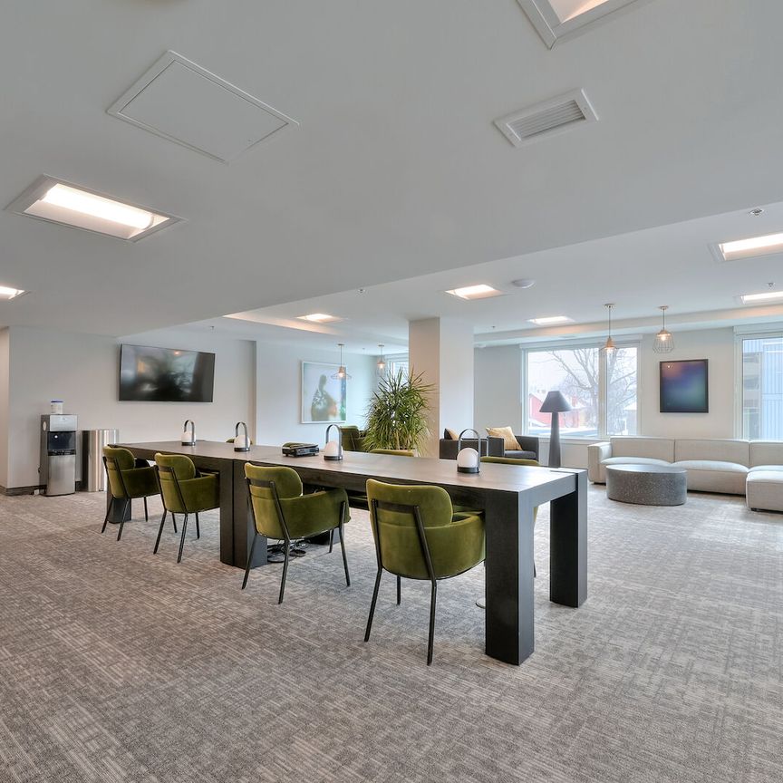 Story of Rideau & Chapel - Photo 1