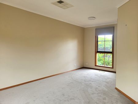 3/57 Invermay Grove, Rosanna - Photo 4