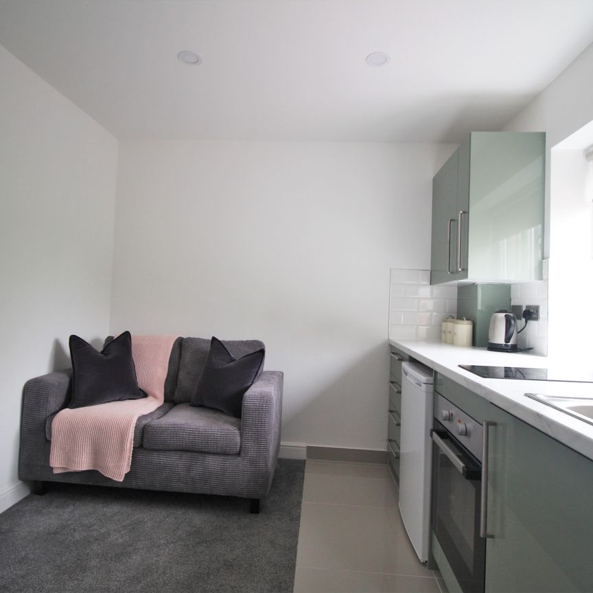 13A Kelso Road, LS2 9PR, Leeds - Photo 1