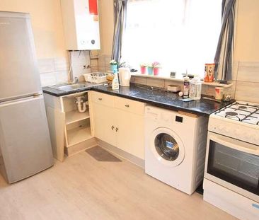 Greenland Crescent, Southall, UB2 - Photo 4