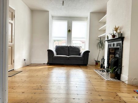 1 Bed Flat, Walthamstow, E17 - Photo 2