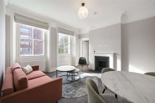 Wonderful lateral one bedroom apartment in South Kensington located close to all the local amenities. - Photo 1