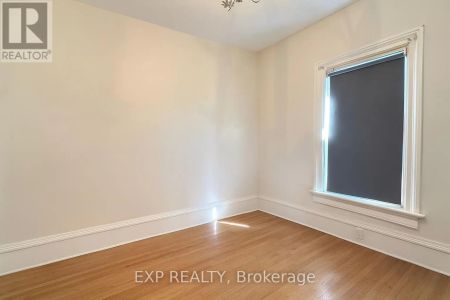 42 FORIN STREET - Photo 3