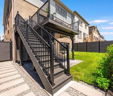 For Lease - 42 Shepherd Drive, Barrie, Ontario - Photo 1