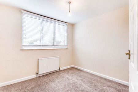 3 bedroom bungalow to rent - Photo 3