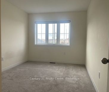 For Lease - 33 Brixham Lane, Brampton, Ontario - Photo 3