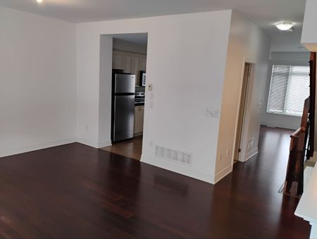 For Lease - 51 Beverley Glen Boulevard, Vaughan, Ontario - Photo 2